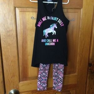 Girls Arizona  Shirt and LuLaRoe Leggings. S